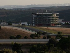 Conduzir um Mercedes AMG GT 63 2 voltas + 1 volta em co-piloto