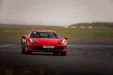 Baptême de Pilotage Ferrari F458 - 6 tours au circuit Lombardone à Turin, Italie