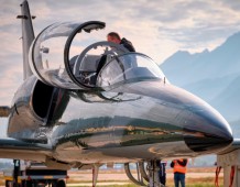 Vol en avion de chasse à Turin, Italie